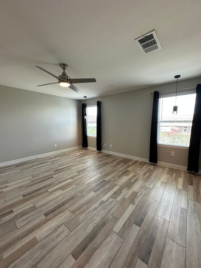 Building Photo - 7758 Meng Ct