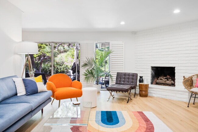 Living room - 11411 Dona Pegita Dr