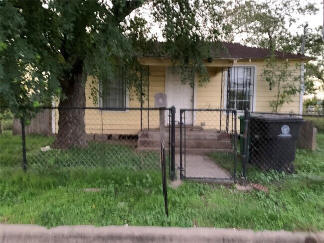 Primary Photo - 3107 Elysian St