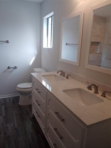 Building Photo - 215 Lake Park Rd