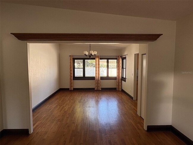 Building Photo - 1137 Oaks Blvd