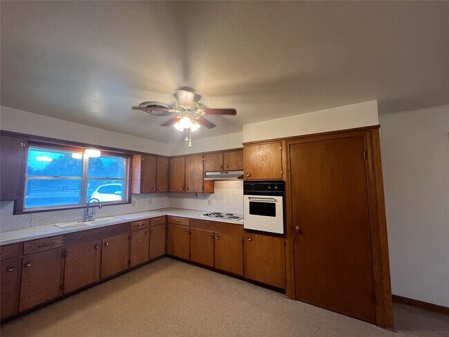 Building Photo - 106 Jane Dr