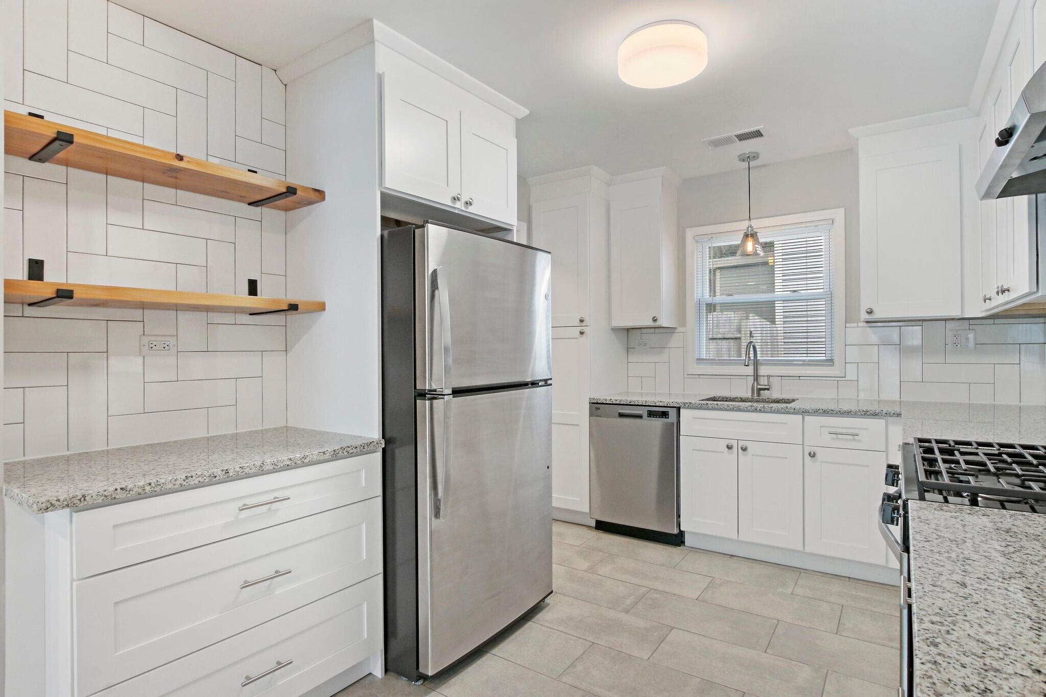 Building Photo - 500 W Pacific Ave