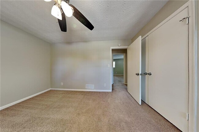 Building Photo - 751 Belmont Ridge