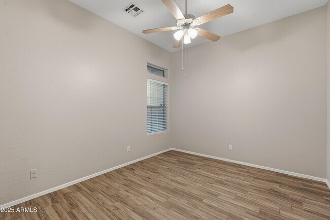 Building Photo - 2033 N 110th Ave