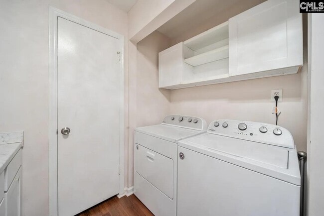 Building Photo - 1680 Horseshoe Dr