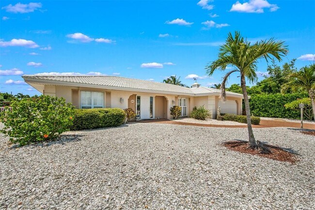 Building Photo - 614 Gladstone Ln