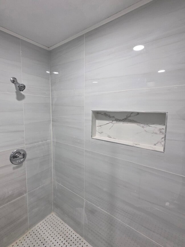 Building Photo - 52641 Avenida Martinez