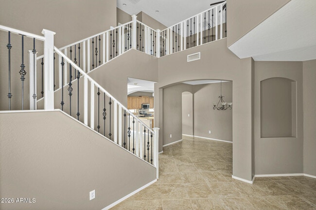 Building Photo - 4129 E Clubview Dr