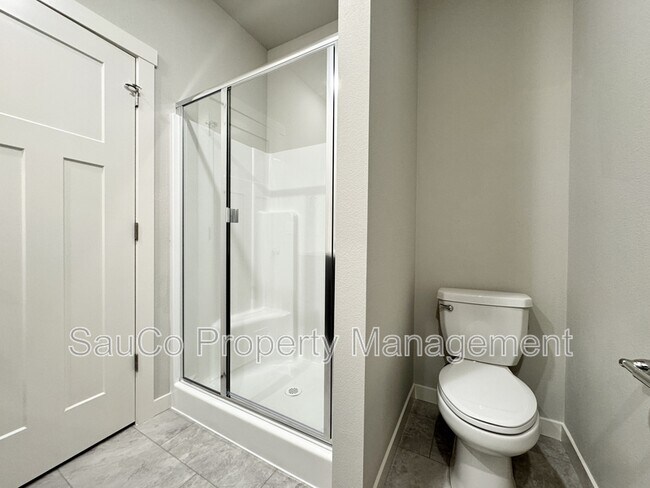 Building Photo - 7181 SE Benedict St