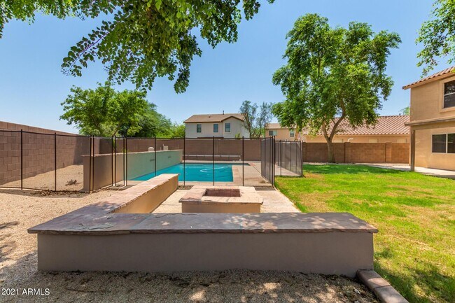 Building Photo - 28511 N 25th Ave