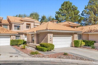 Building Photo - Fully Furnished, Modern 3 Bedroom Home in ...