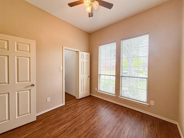 Building Photo - 8902 Bayshore Ln