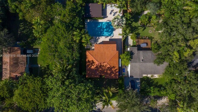 Building Photo - 2441 Swanson Ave