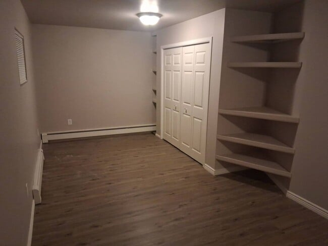 Building Photo - 3 Bed/ 1 Bath House