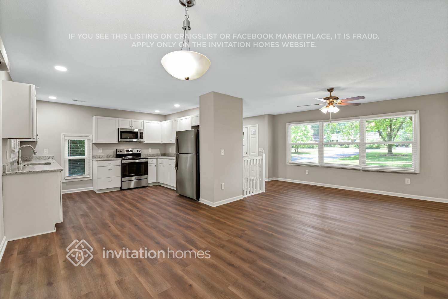 Building Photo - 2221 Gemway Dr