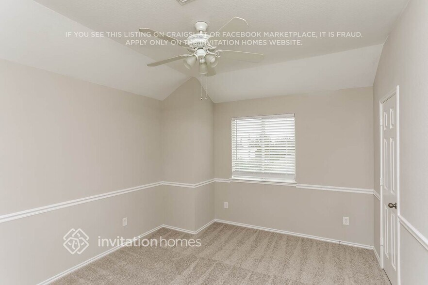 Building Photo - 2032 Fairview Dr