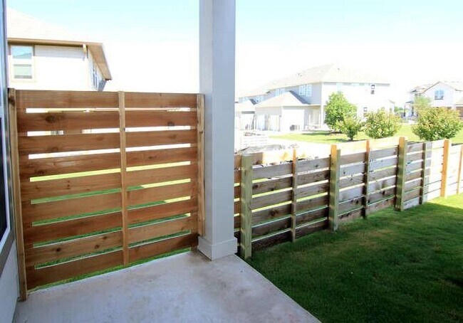 Building Photo - 708 Tinton Falls Ln