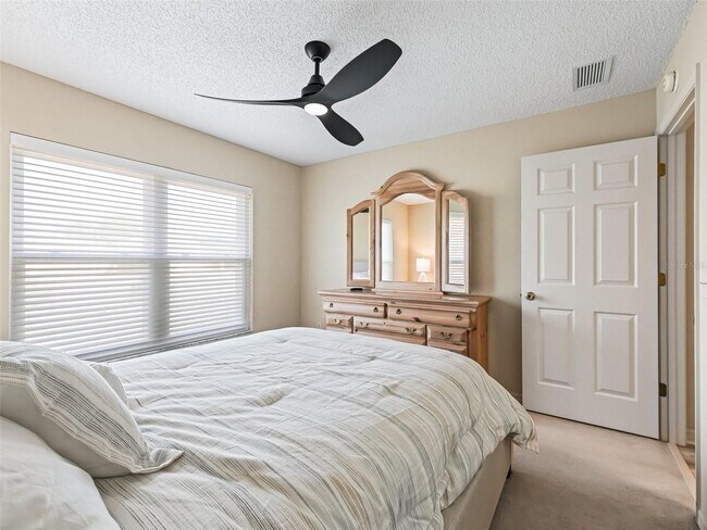 Building Photo - 3008 Rugby Way