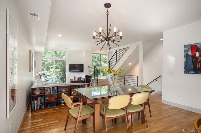 Building Photo - 2224 E 21st Ave