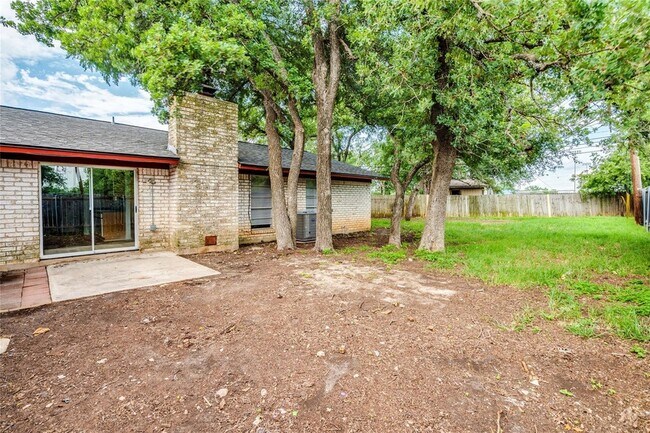 Building Photo - 1306 Glenda Dr
