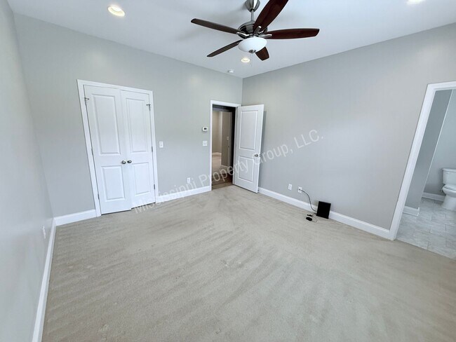 Building Photo - 3BR/2.5BA Home