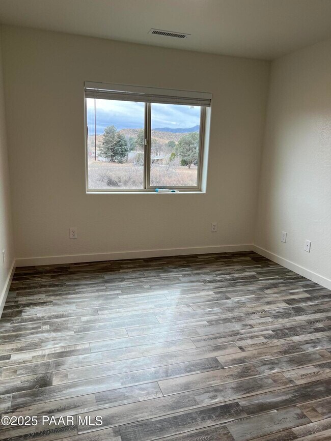 Building Photo - 10585 Manzanita Trail
