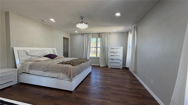 Building Photo - 2661 Plumberry Ave