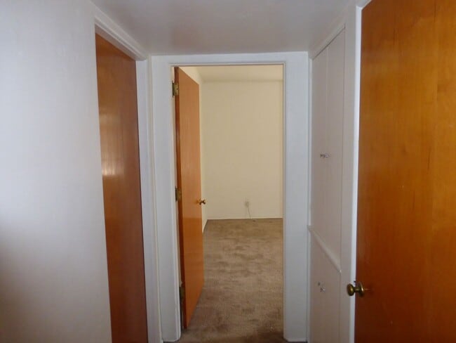 Building Photo - 1409 S Mill