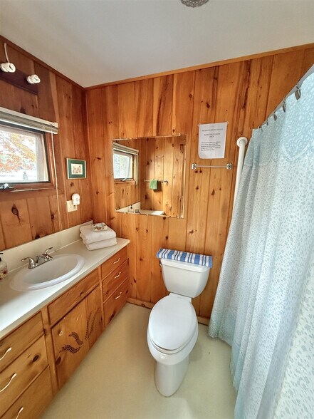 Building Photo - 156 Barker Pond Rd