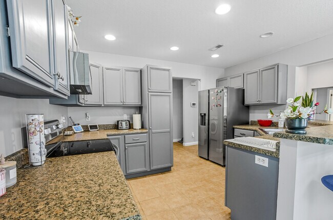 Building Photo - 4809 Bullhead Ln