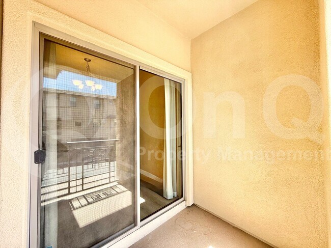 Building Photo - 17850 N 68th St
