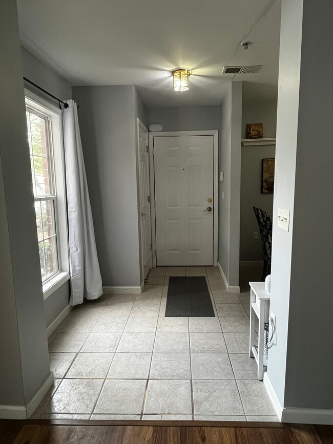 Building Photo - 2520 Friedland Pl