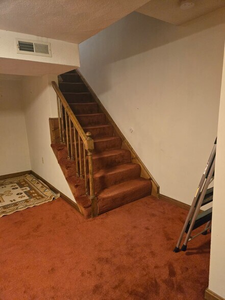 Building Photo - 506 Wellman Ave