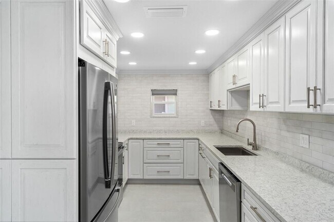 Building Photo - 4105 Topsail Trail