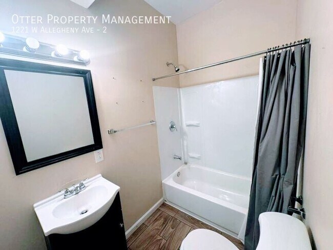 Building Photo - 1221 W Allegheny Ave