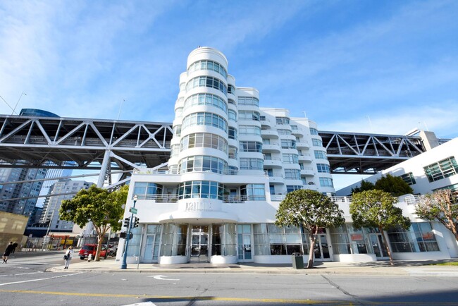 Building Photo - South Beach 2 Bed/2 Bath Sunnyness