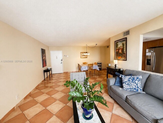 Building Photo - 137 Golden Isles Dr