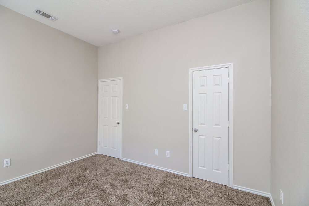 Building Photo - 2309 Raven Ct