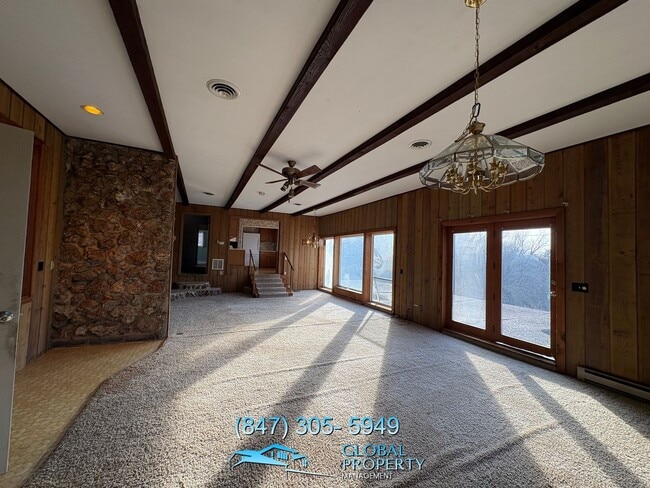 Building Photo - 3 Bedroom Home with Lake View – Camdenton, MO