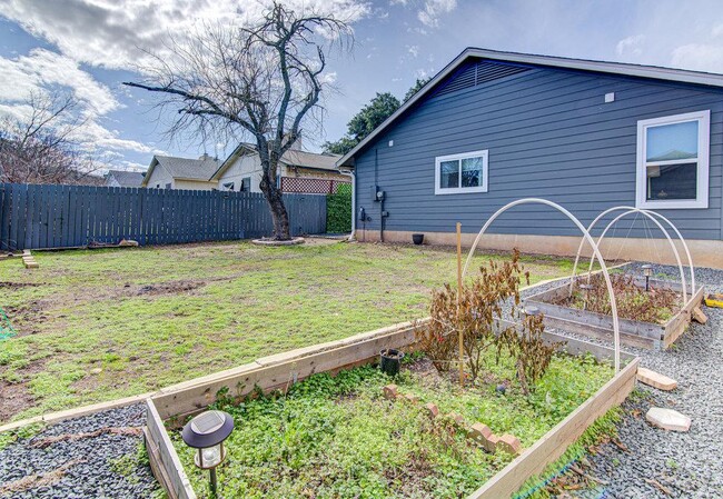 Building Photo - 12911 Quinn Trail