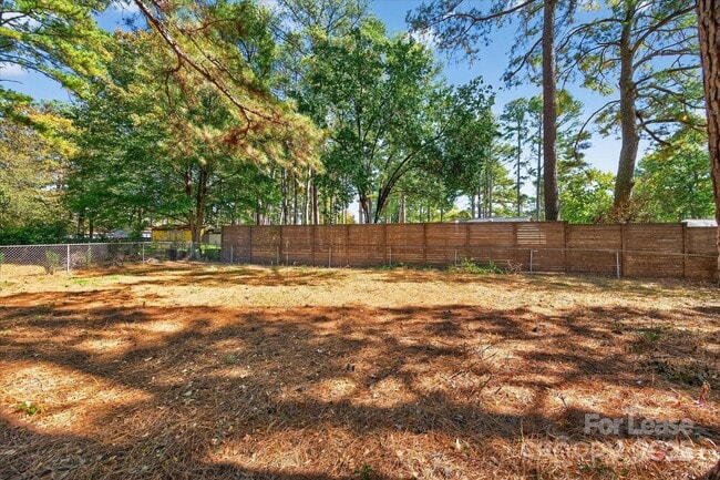 Building Photo - 10917 Blue Heron Dr