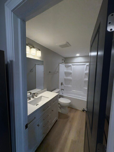 Building Photo - 29837 IL-50