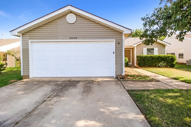 Building Photo - 10428 Bradford Way