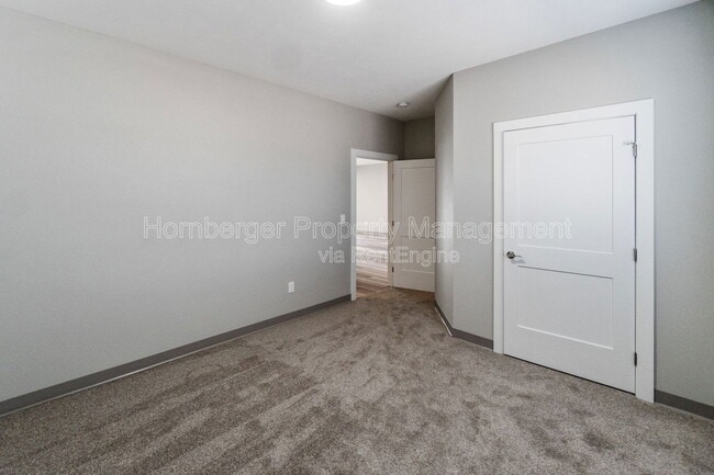 Building Photo - 1717 N Manifold Ln