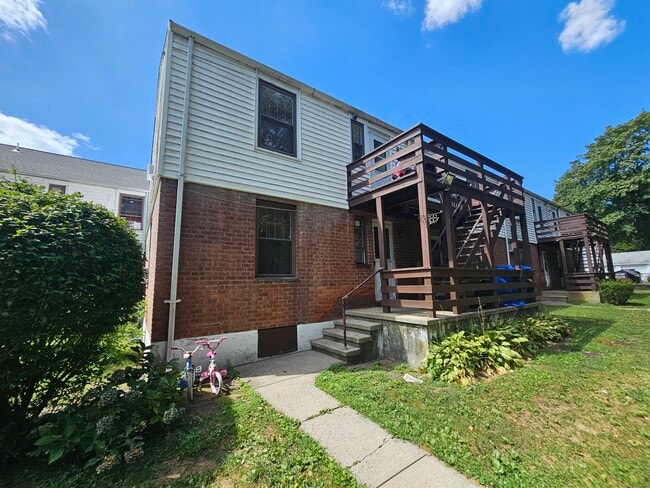 Building Photo - 39 Nob Hill Cir
