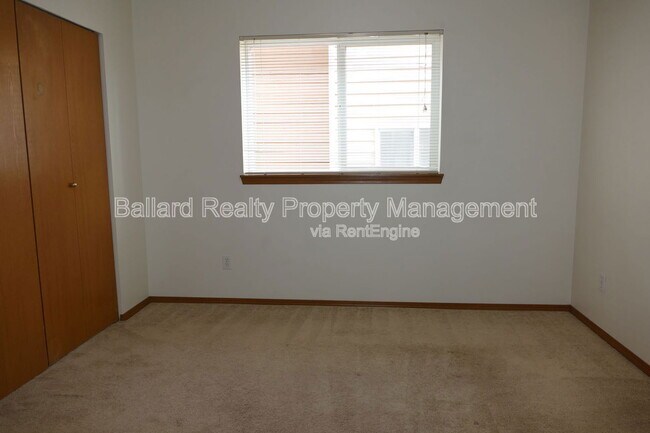 Building Photo - 1550 NW 51st St