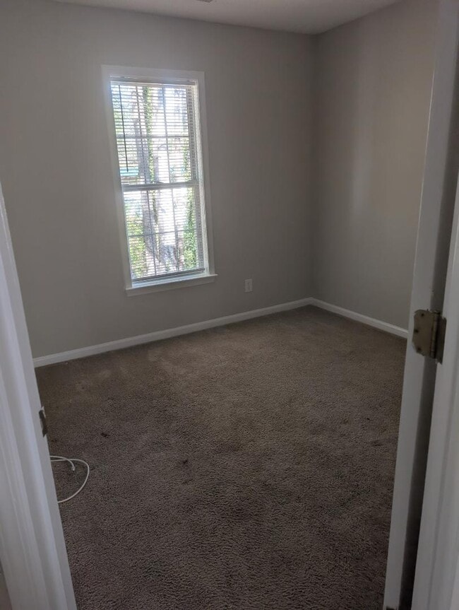 Building Photo - 6319 Richfield Ln