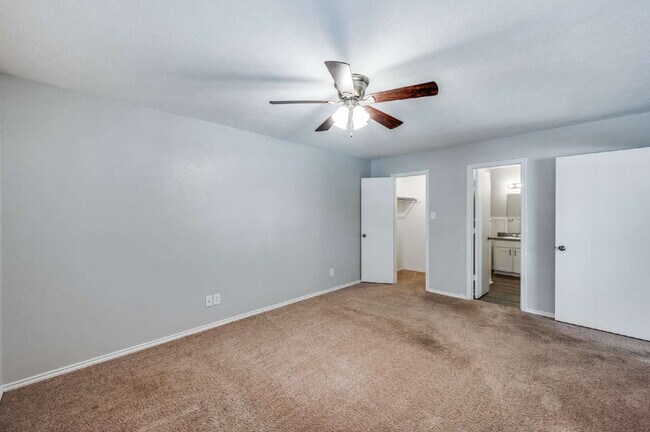 Building Photo - Prime Denton Living: 3-Bed Home Near UNT & Denton High
