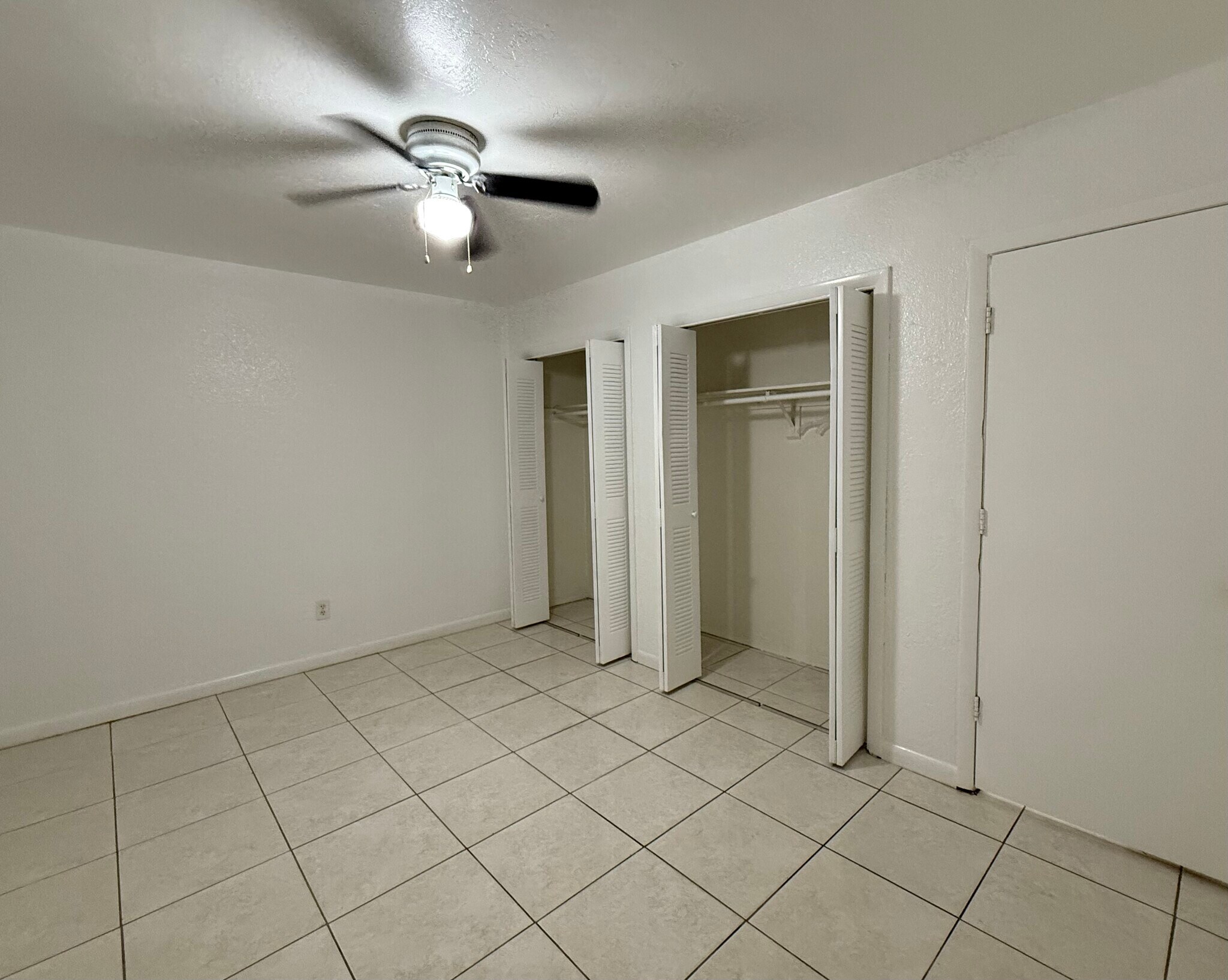 Large Closets - 2515 McKinley St